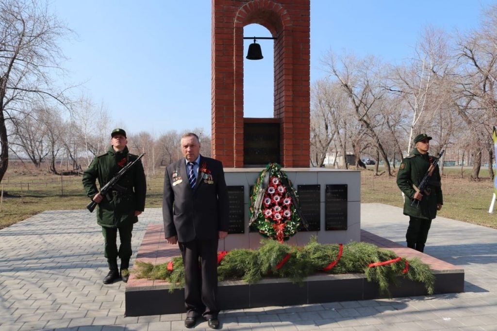 Памятный знак ликвидаторам аварии на Чернобыльской АЭС